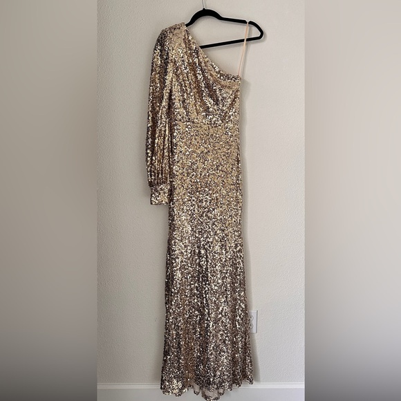 Gold Sequined One Shoulder Bishop Sleeve Trumpet Gown Size 4 / Small - Picture 8 of 8